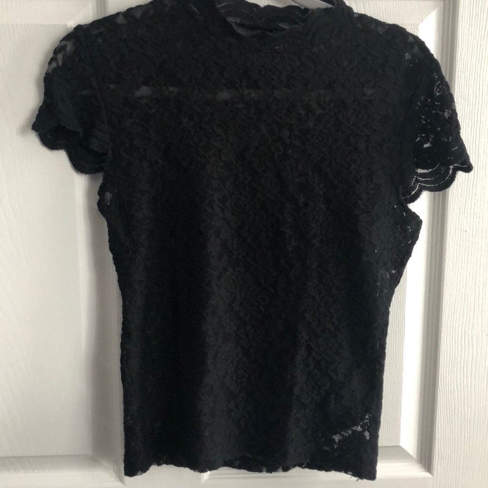 - Zara lace top M